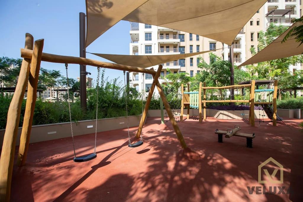 Veluxa - Luxury And Bright 1 Bedroom Apartment, Burj View! Dubai Luaran gambar