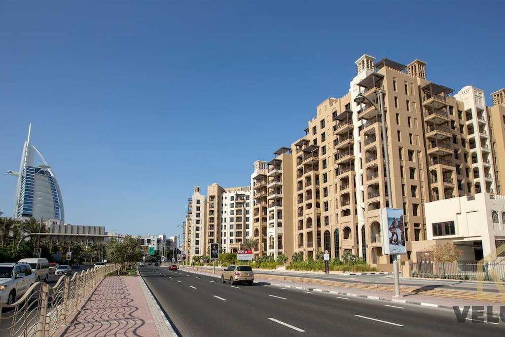 Veluxa - Luxury And Bright 1 Bedroom Apartment, Burj View! Dubai Luaran gambar