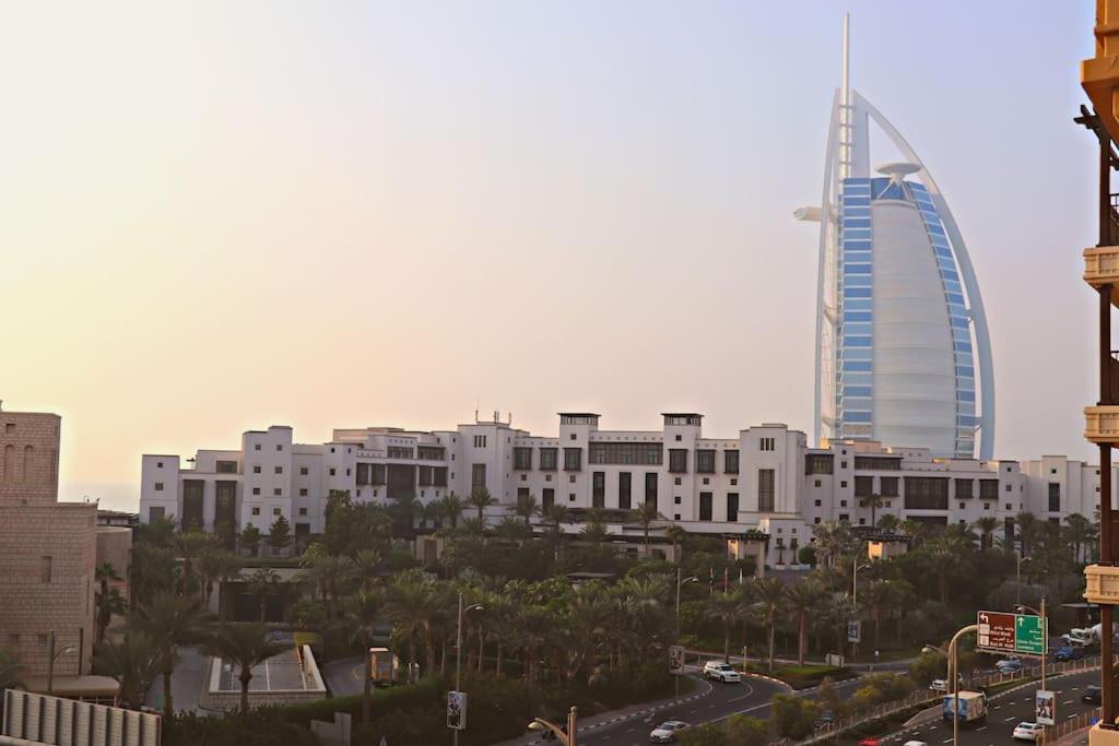 Veluxa - Luxury And Bright 1 Bedroom Apartment, Burj View! Dubai Luaran gambar